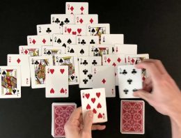 What Are The Advantages Of Playing Solitaire Card Games?